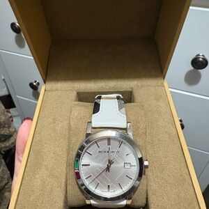 Burberry Silver and White Women’s Watch